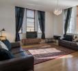 Stunning 2 Bed Flat In The Heart Of Merchant City