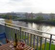 Glasgow City Centre Apartment With River Clyde Views