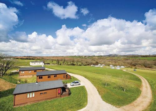 Meadow Lakes Holiday Park, Grampound, 