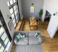 4b Loft Penthouse Industrial Decor With Canal & City Views