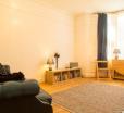 Bright And Spacious 1 Bedroom Flat With Garden