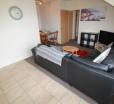 Two Bedroom Apartment Near Village In Cardiff