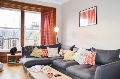 2 Bedroom Apartment In Edinburgh With Views, Newington, 