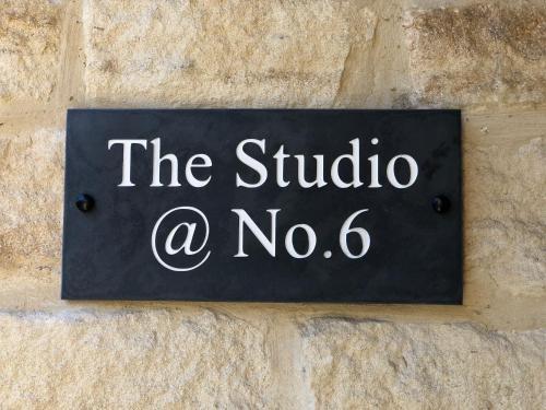 The Studio @ No. 6, Burleigh, 