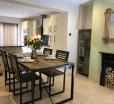 Juliet Terrace - Stylish Townhouse In Stratford-upon-avon