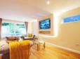 Luxury 3 Bed City-centre House + Free Parking On Drive In Private Park Est.