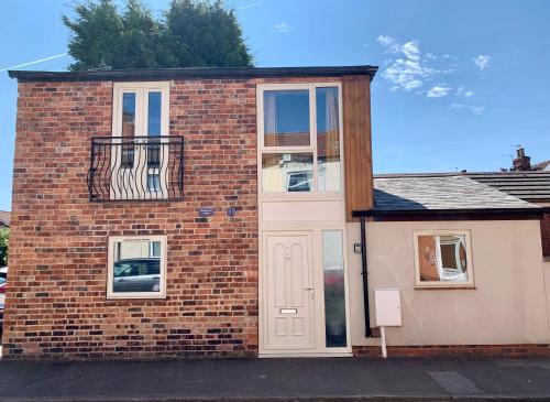 Detached One Bedroom House Near To Castle And Cathedral, Lincoln, 