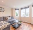 Station Lodge - Free Parking - 2 Double Bedrooms