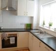 Private Use Of 2 Bedroom House In Quiet Area With Garden Close To Milton Keynes Train Station