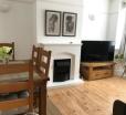 Central Cosy 2 Bedroom Apartment