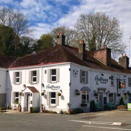 The Halfway House Pub And Kitchen, Whitsand Bay, 