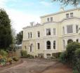 Clifton Spacious 3 Bed Apt & Parking-simply Check In