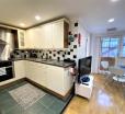 Cosy Apartment In Notting Hill/bayswater Area With Street View In Trendy Westbourne Grove