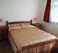 Cosy Flat In Residential Area 2 Bd With Parking