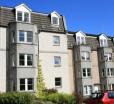 Ferryhill Apartment - Central Location With Private Parking