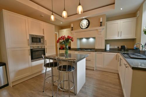 Luxary 4 Bed, 4 Bathroom House In Central Burnley, Burnley, 
