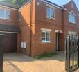 3 Bedroom House In Reading