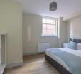 Apartment 4, Isabella House, Aparthotel, By Rentmyhouse