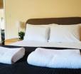 Comfortable Central Mcr Apt - 2 Bedroom - Sleeps 4