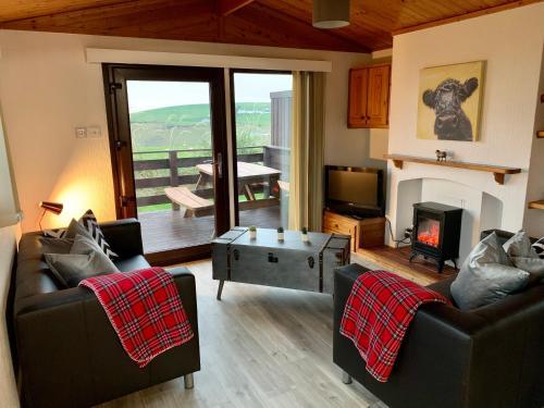 Lodge Cabin With Fabulous Views - Farm Holiday, Portpatrick, 