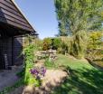 Rustic Holiday Home In Goudhurst Kent With Private Parking