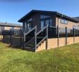 Contemporary 2-bed Lodge In Berwick-upon-tweed