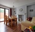Pet Friendly Bargain 3 Bed Family House Mold