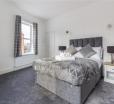 Quirky And Stylish 3 Bed In Worcester