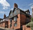 Superb Period Townhouse In Historic Uphill Lincoln