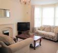 Ley House Filey - 4 Bedroom Central House - Bright And Spacious, 2 Parking Spaces