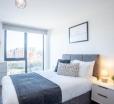 Great Central 2 Bed Apartment W/ Free Parking By Opulent