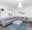 Dwell Living - New 5 Bed, Sleep 12, Parking, Close To City Centre