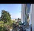 Wight On The Beach, Slps4, Stylish Apartment, Balcony With Sea Views