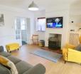 Lyndale House - Exclusive Use, Self Catering, Fpventures Stroud