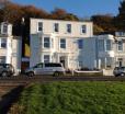 Commodore Guesthouse & Self-catering Suites And Cottage