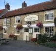 The Fox And Hounds Country Inn