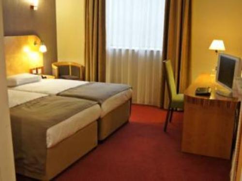 Ramada Hotel & Suites, Coventry, 