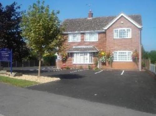 Lady Gate Guest Lodge, East Midlands Airport, 