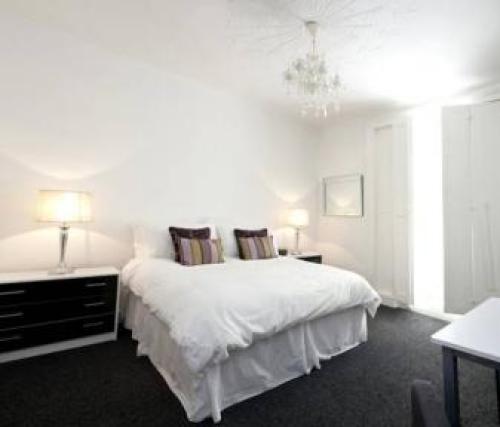 Large 3 Bedrooms In The Centre Of Camden Town, Camden, 