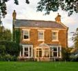 Dowfold House Bed And Breakfast