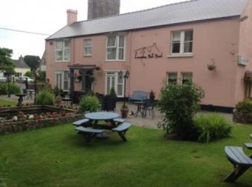 Oyo Lamphey Hall Hotel, , West Wales