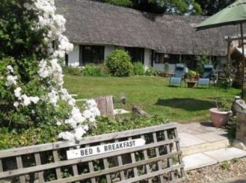 Church Hall Farm Bed And Breakfast, Broxted, 