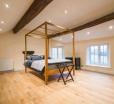 Luxury Retreat In Rainow - 4 Bedroom Home