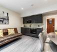 Two-bedroom Apartment - Roland House