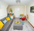 A+ Corby House For Corby, Kettering. Comfy Beds, Easy Parking, Fast Internet