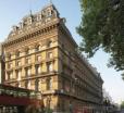 The Clermont London, Victoria