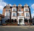 Kew Gardens Hotel