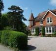 Gatwick Castle B&b