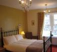 The Poplars Rooms & Cottages