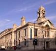 Town Hall Hotel & Apartments
